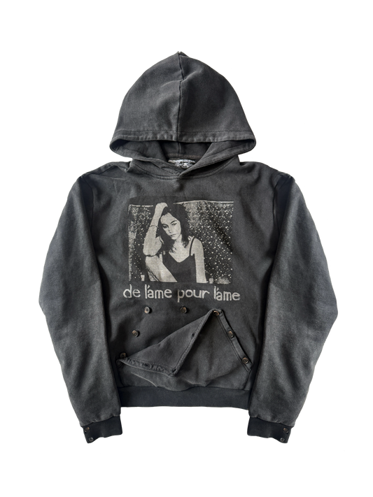 làme button hoodie